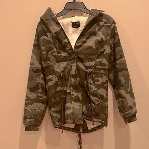 Camo Military Jacket
Sherpa Lined Camo Military Anorak Hoodie Jacket